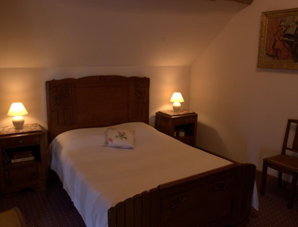 Le Clos De Chatres Oisly Room photo